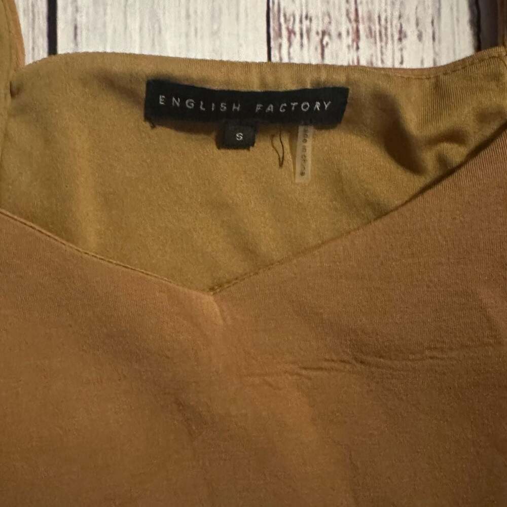 English Factory Scuba Knit Puff Sleeve Y2K v-Neck Neck Top in Tan-S - Picture 5 of 6